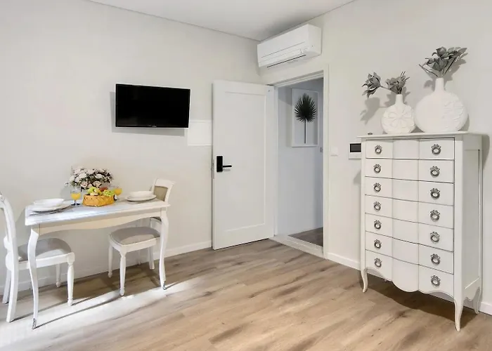 Appartamento - - 6 *